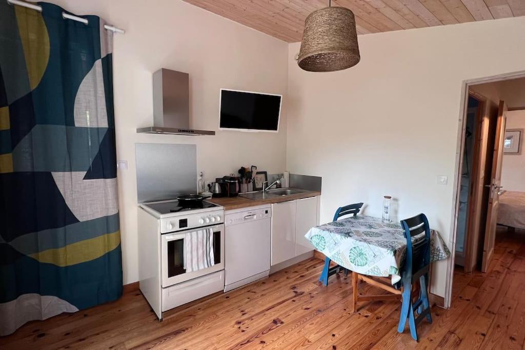 Appartement T2 Avec Terrasse Privee à La Rochelle  Extérieur photo