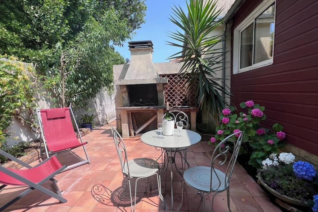 Appartement T2 Avec Terrasse Privee à La Rochelle  Extérieur photo