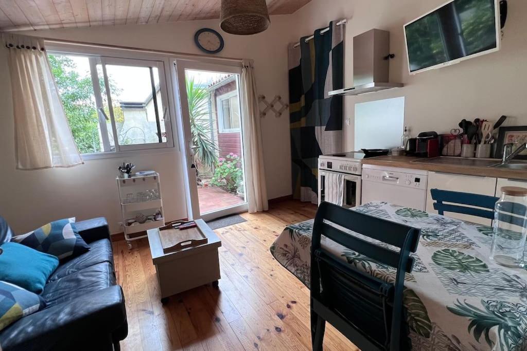 Appartement T2 Avec Terrasse Privee à La Rochelle  Extérieur photo